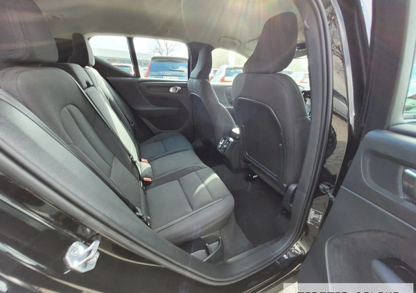 Volvo XC 40 cena 139777 przebieg: 51000, rok produkcji 2020 z Żabno małe 379